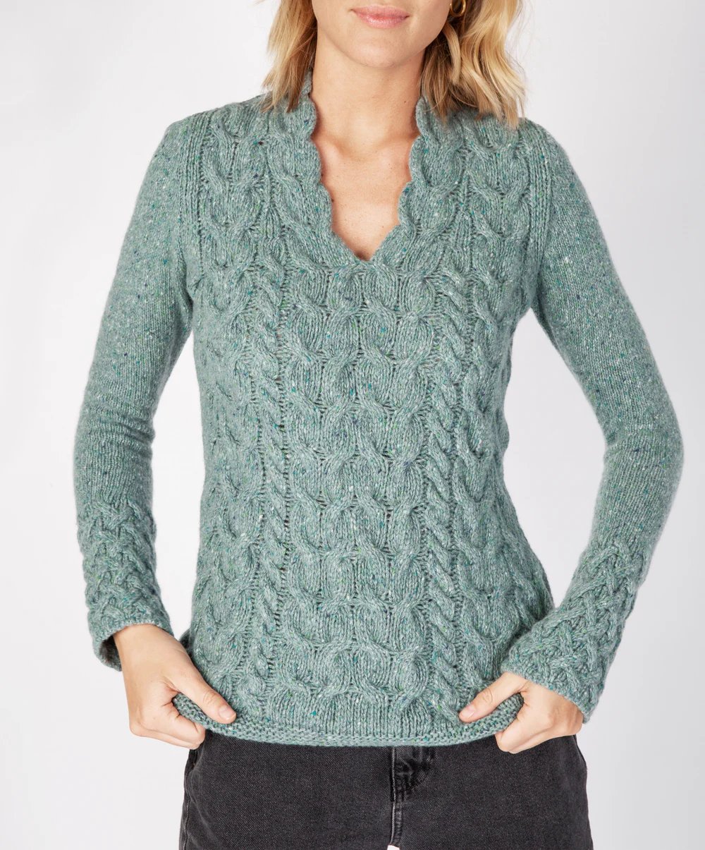 Horseshoe V Neck Cable | Wollen Kabeltrui - Colorie the Hague
