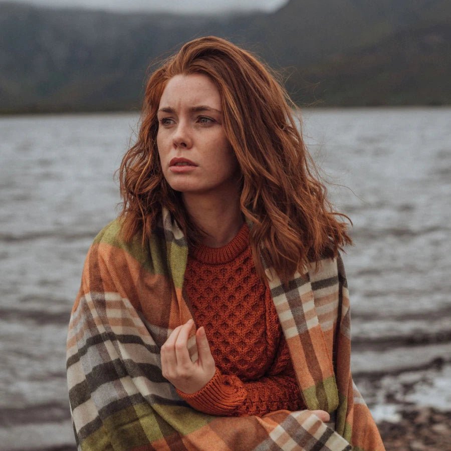 Übergroßer Schal aus Merinowolle Weiß Orange Grün