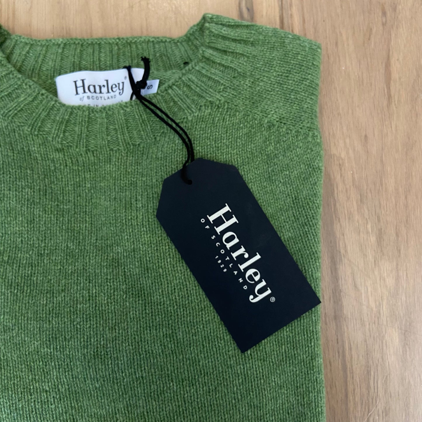 Harley of Scotland | Extra Fine Lambswool Cardigan | Oatmeal