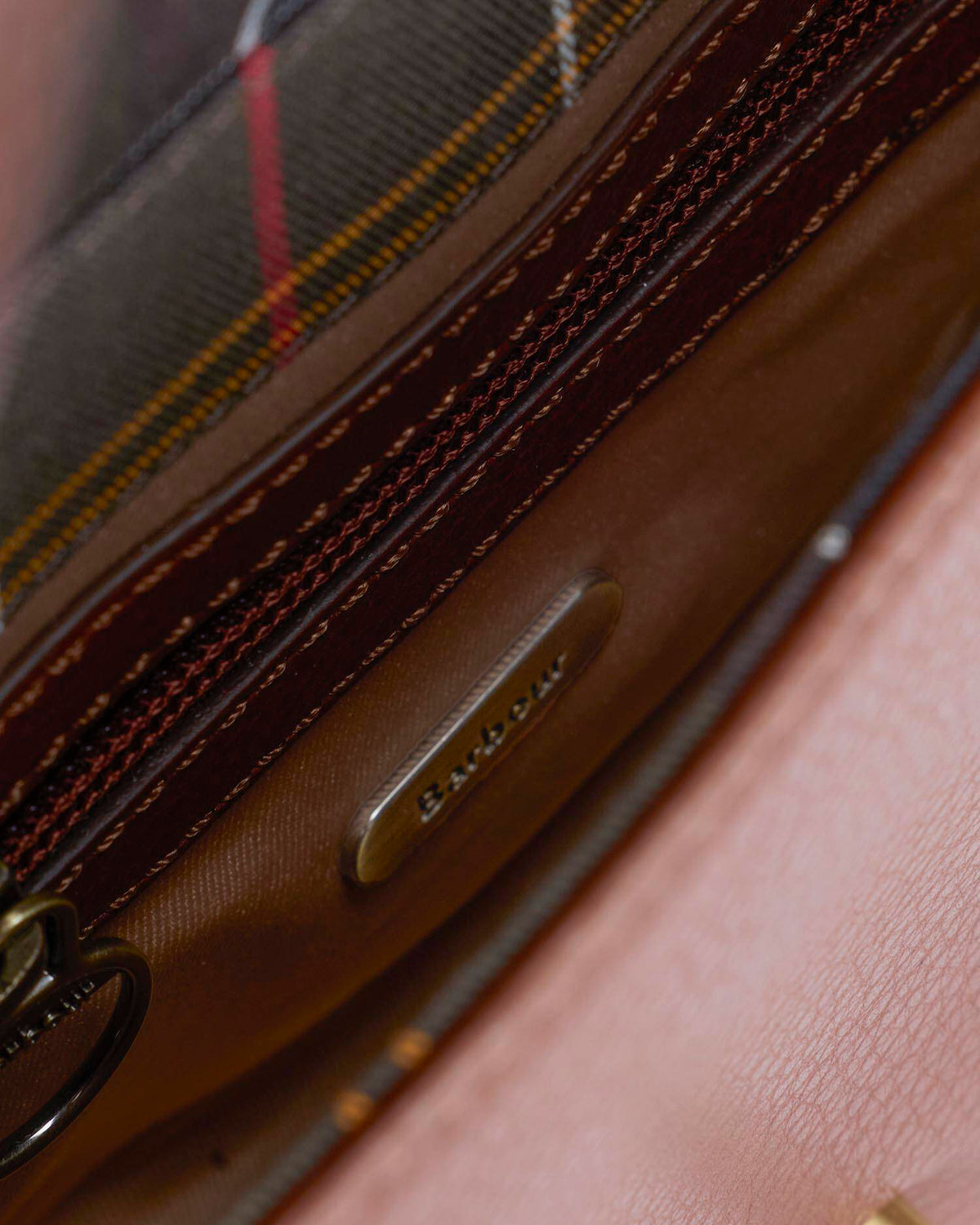 Barbour Dames | Elm Leather Crossbody Bag - Colorie the Hague