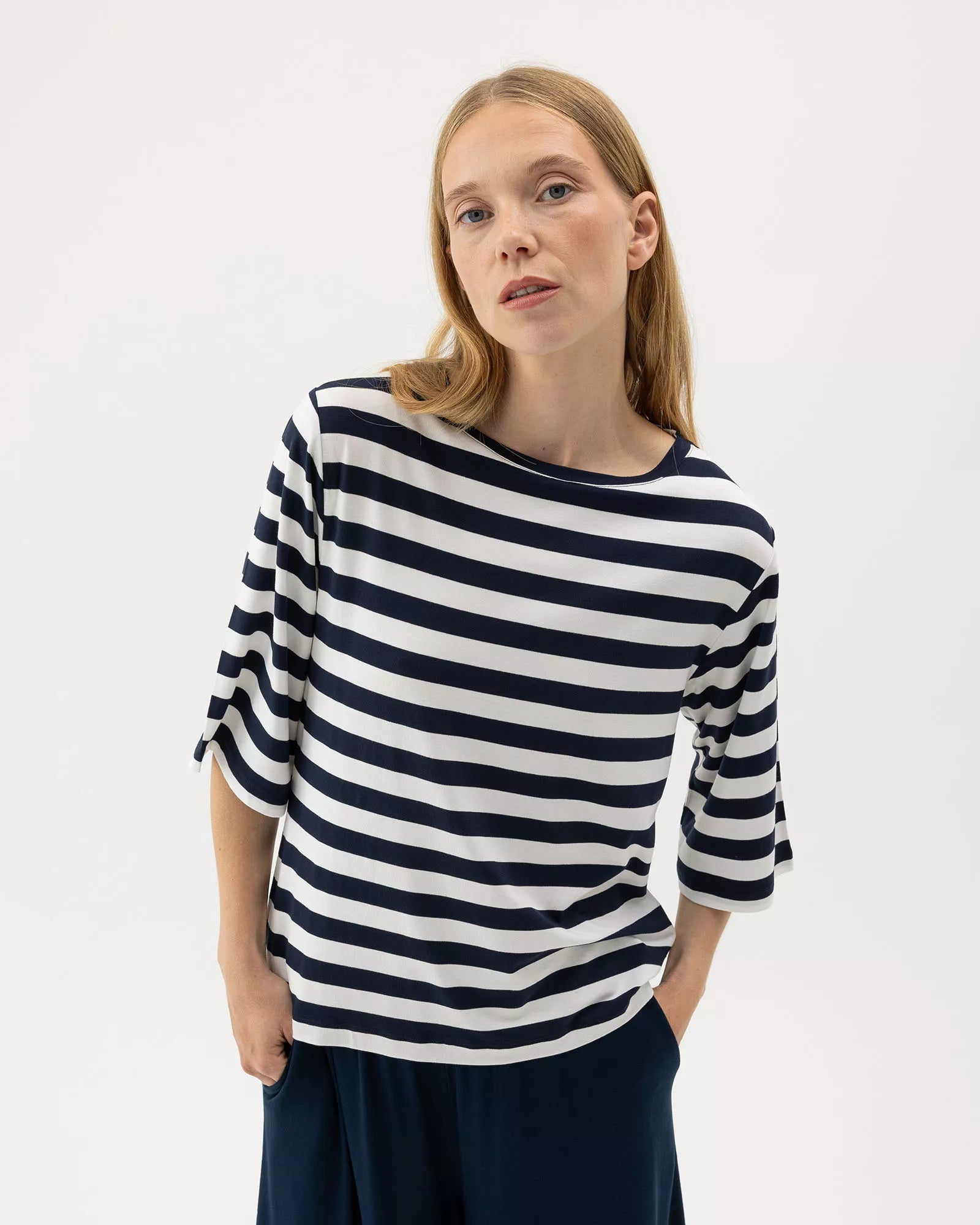 Ellen Tee Dames | Holebrook Sweden - Colorie the Hague