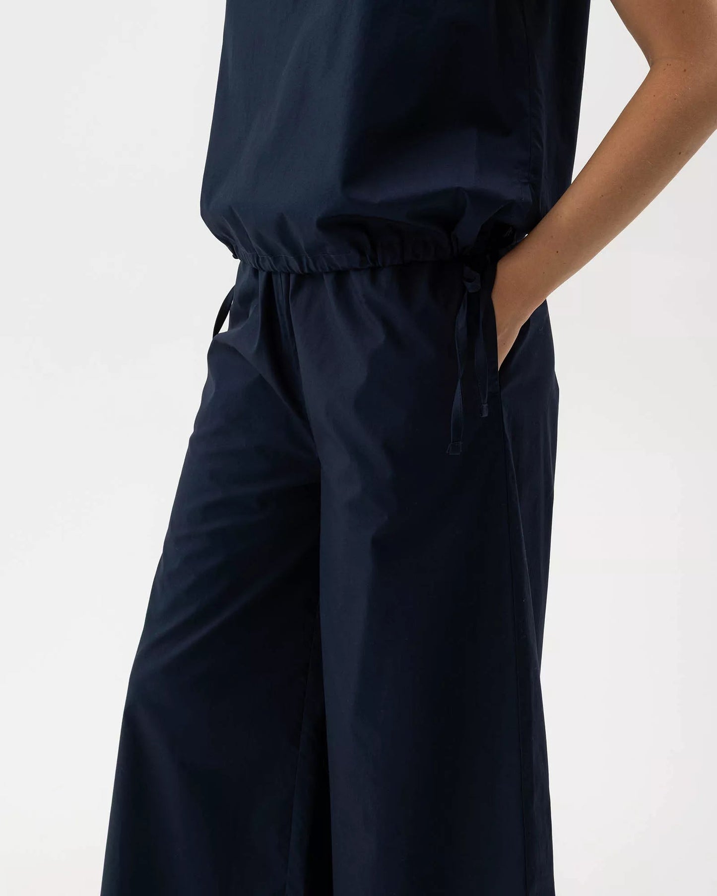 Marie Wide Pants Dames | Holebrook Sweden | Navy - Colorie the Hague