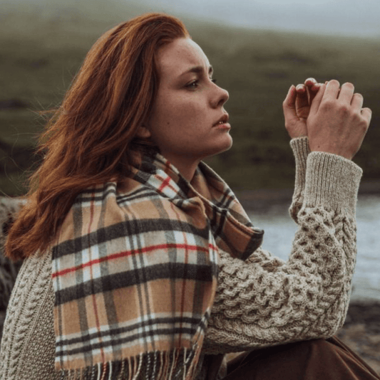 Merino Wollen Sjaal beige geruit - Colorie the Hague