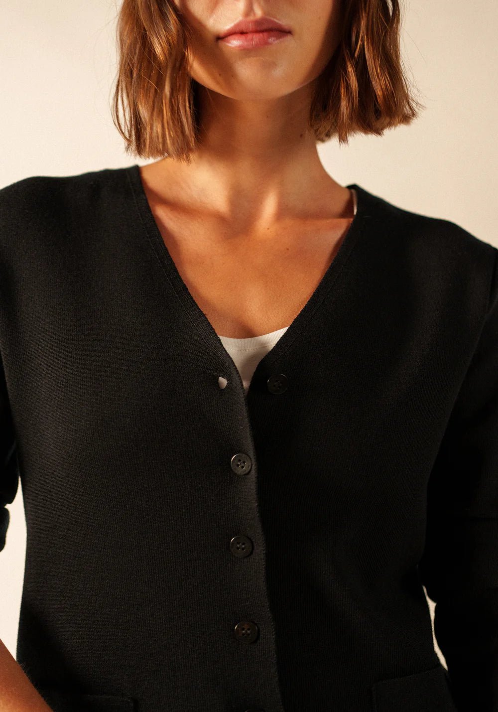 Saint James Dames | V Hals Vest | Blainville - Colorie the Hague