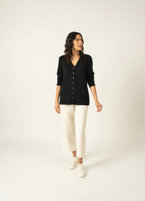 Blainville - Wollen V Hals Vest | Saint James | Dames – the Hague Blainville - Wollen V Hals Vest | Saint James | Dames – the Hague