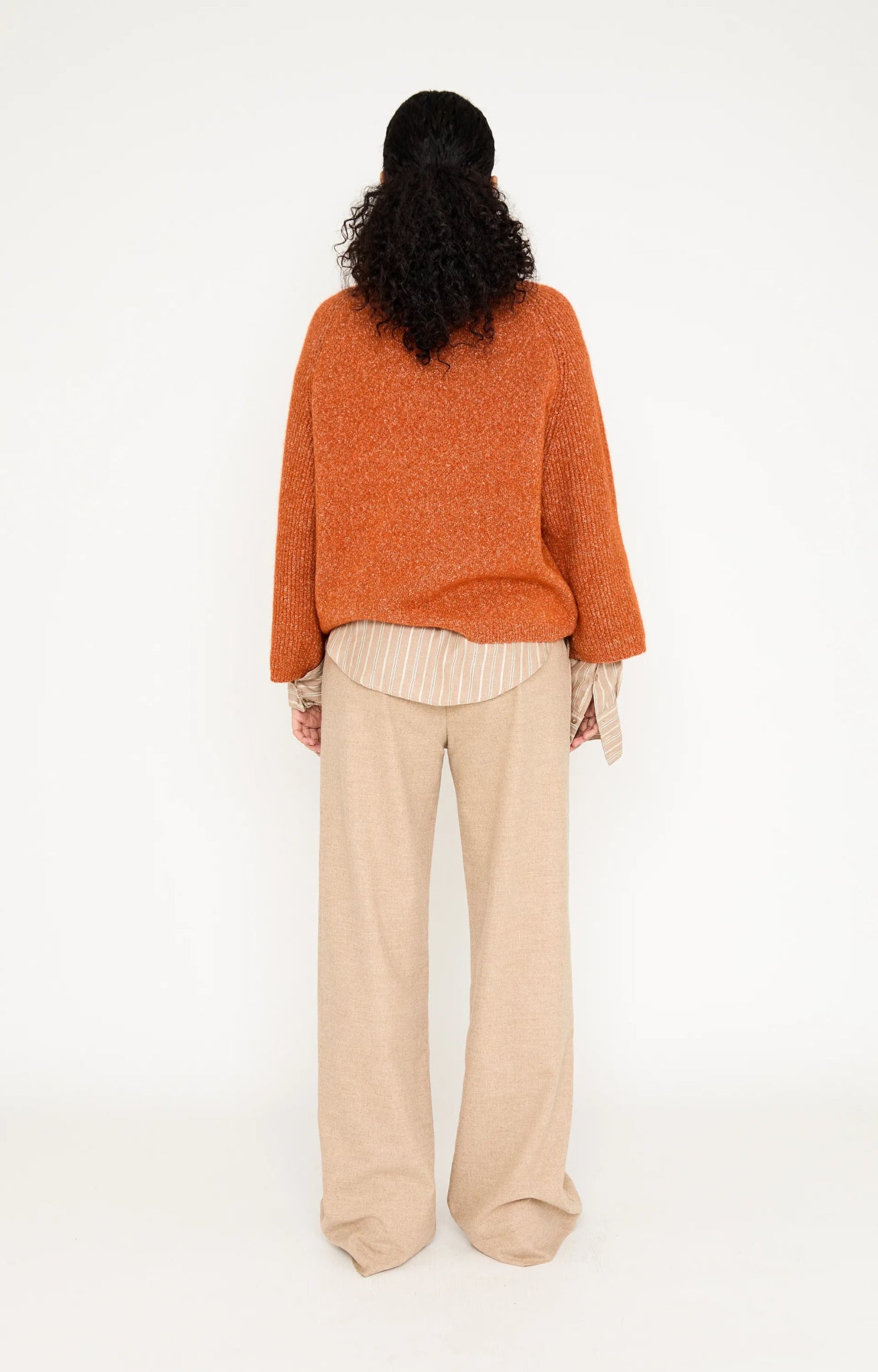 Wide Leg Broek | Butterfly | Sand Solid - Colorie the Hague