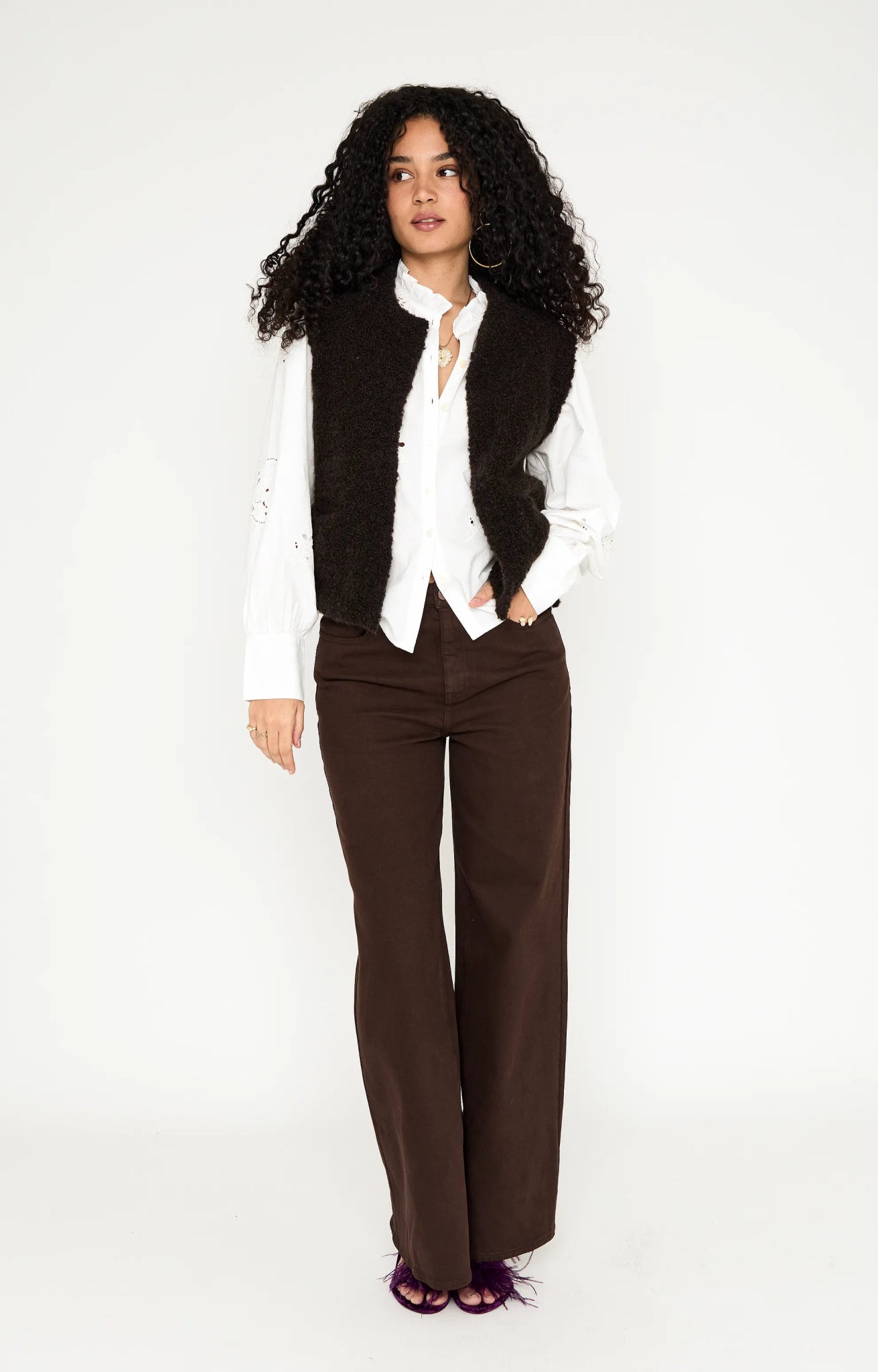 Wollen Gilet | Arisbe | Dark Brown Solid - Colorie the Hague