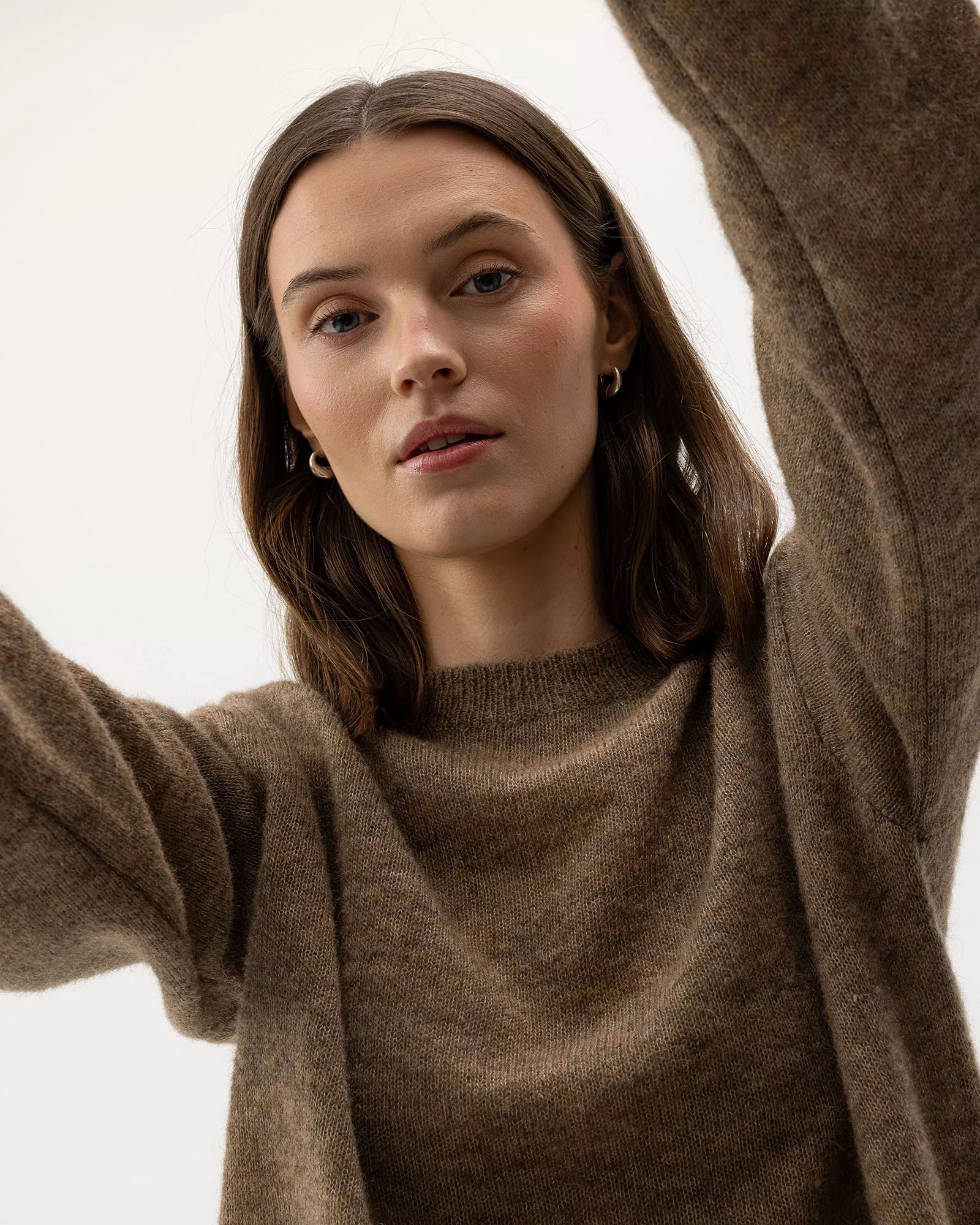 Wollen Trui | Elizabeth Crew | Walnut - Colorie the Hague