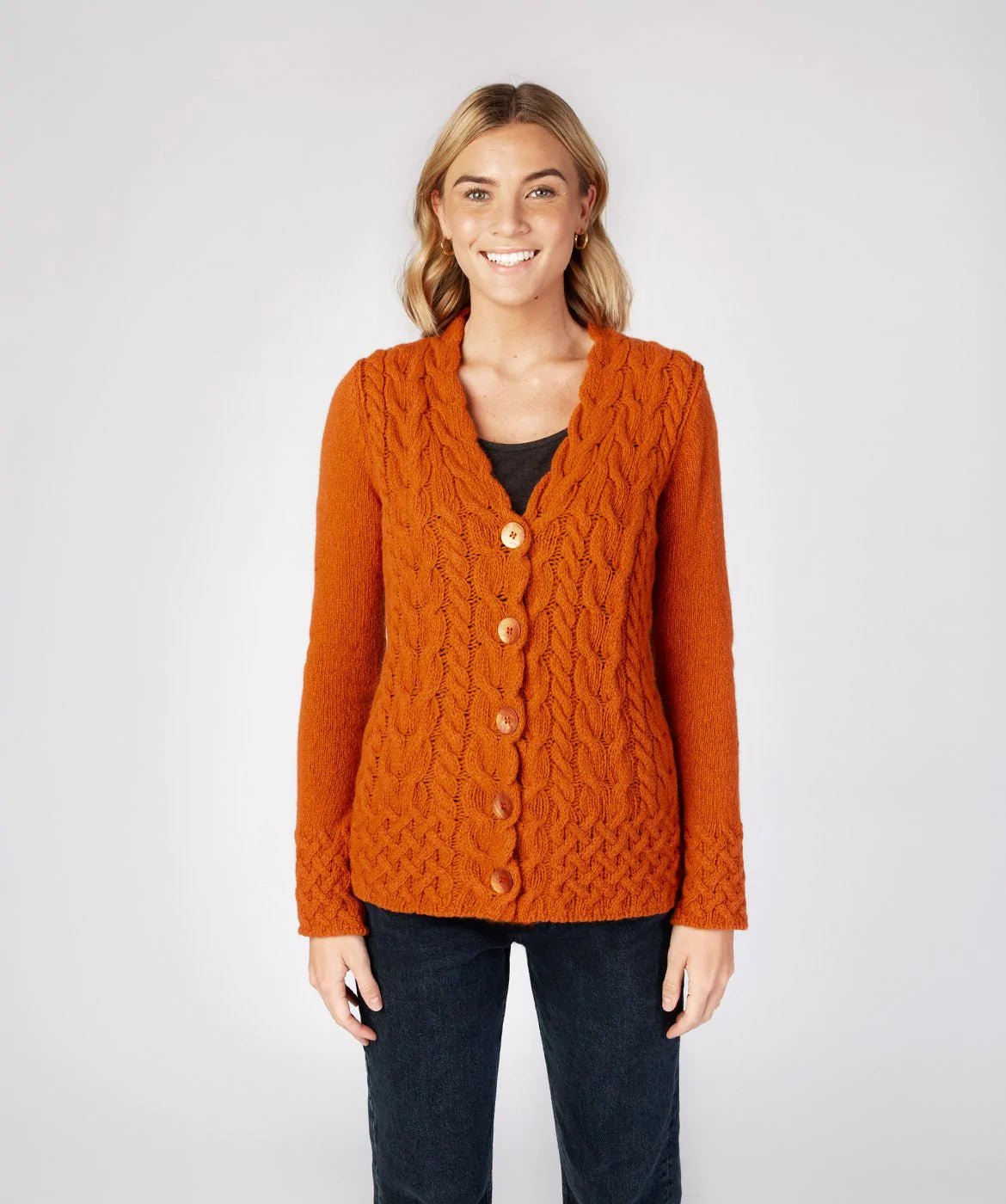 Horseshoe Cable Cardigan Terracotta - Colorie