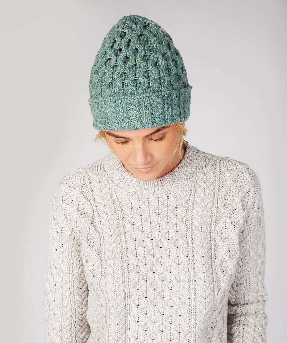 Luxe Aran Hat Ocean Mist - Colorie