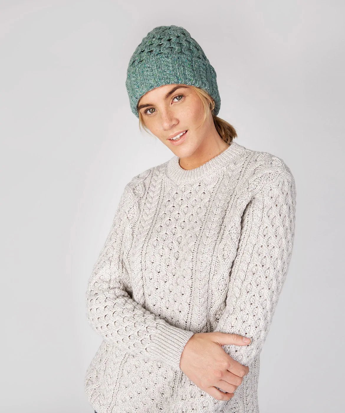 Luxe Aran Hat Ocean Mist - Colorie